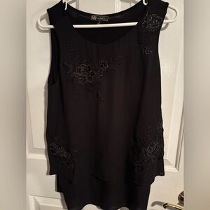 DG2 by Diane Gilman Black Flowy Tank Top